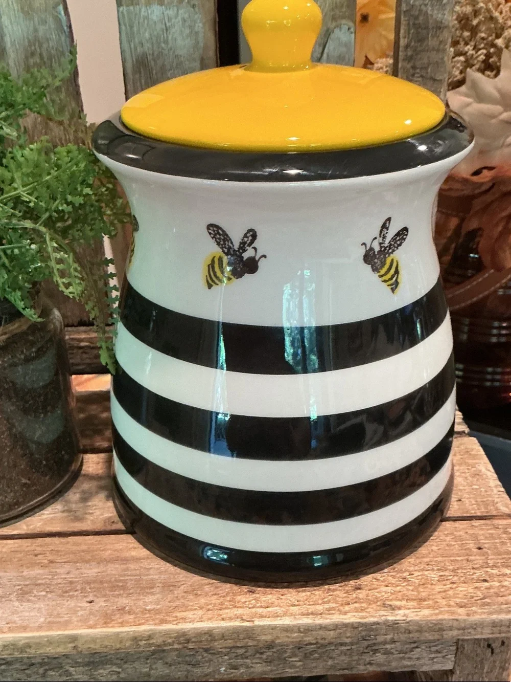 EUC - Bee Inspired Kitchen Jar/Canister